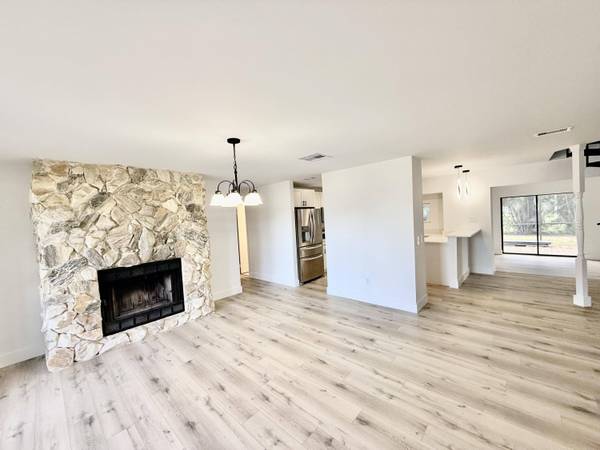 1898 SE Fallon DR, Port Saint Lucie, FL 34983