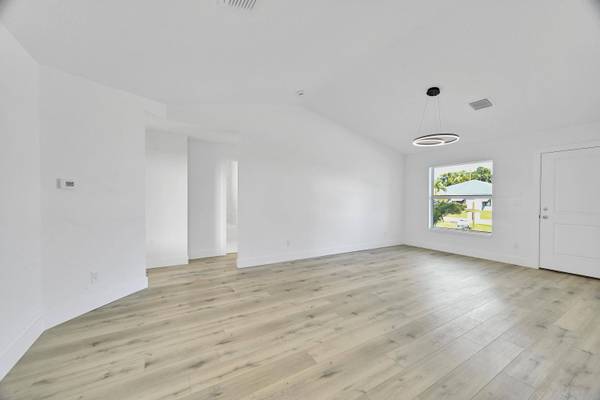 5584 SE Katharine AVE, Stuart, FL 34997