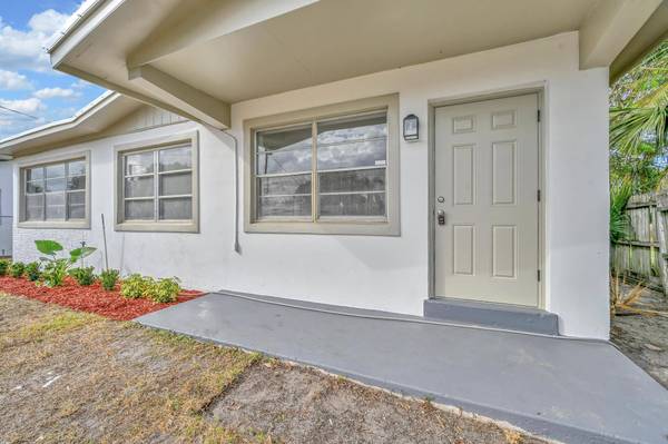 8487 SE Begonia WAY, Hobe Sound, FL 33455