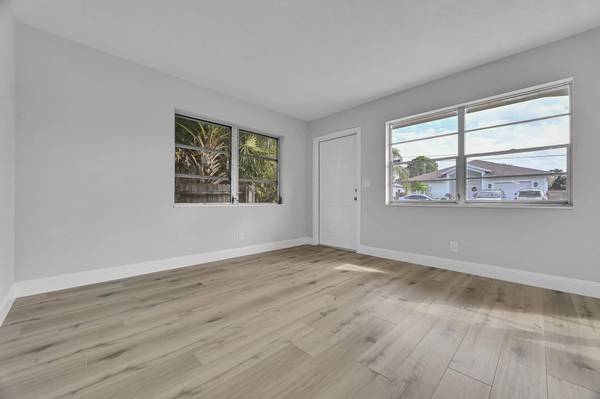 8487 SE Begonia WAY, Hobe Sound, FL 33455