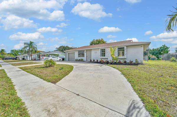 434 NE Electra AVE, Port St Lucie, FL 34983