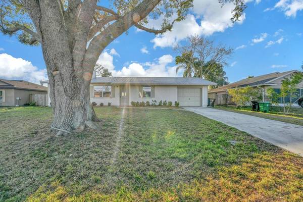 1722 SE Biddle LN, Port St Lucie, FL 34983