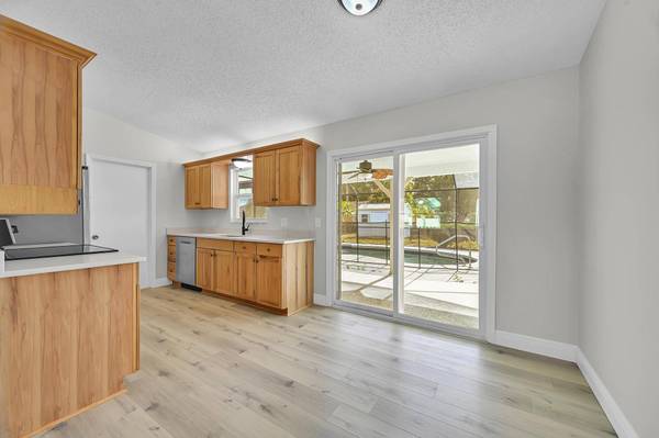 520 NW Azalea AVE, Port St Lucie, FL 34983