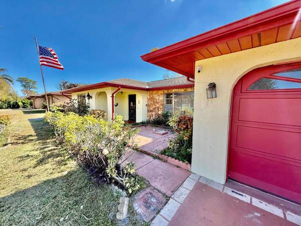 162 SW Ewing AVE, Port St Lucie, FL 34983