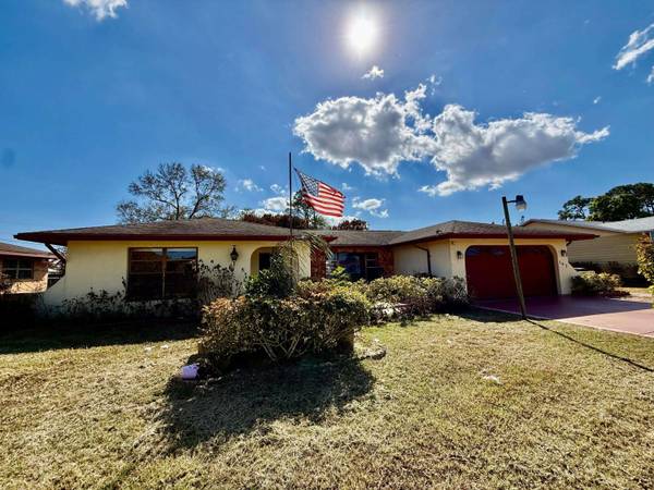 162 SW Ewing AVE, Port St Lucie, FL 34983