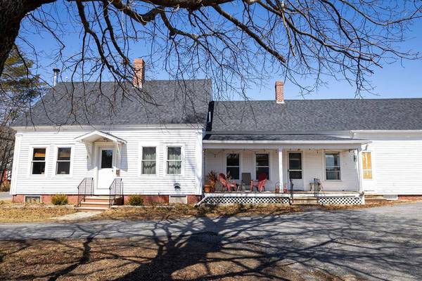 988 Hotel RD, Auburn, ME 04210