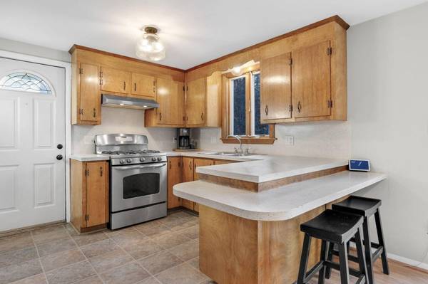 79 Ramsdell RD, Gray, ME 04039