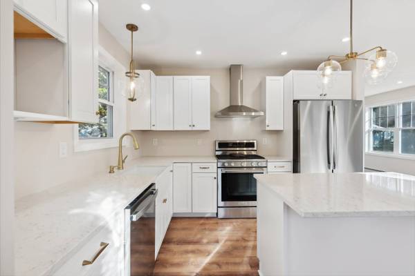 33 Marcelle AVE, South Portland, ME 04106