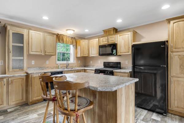 45 Lone Pine DR, Sabattus, ME 04280