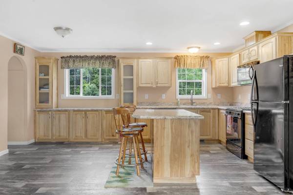 45 Lone Pine DR, Sabattus, ME 04280