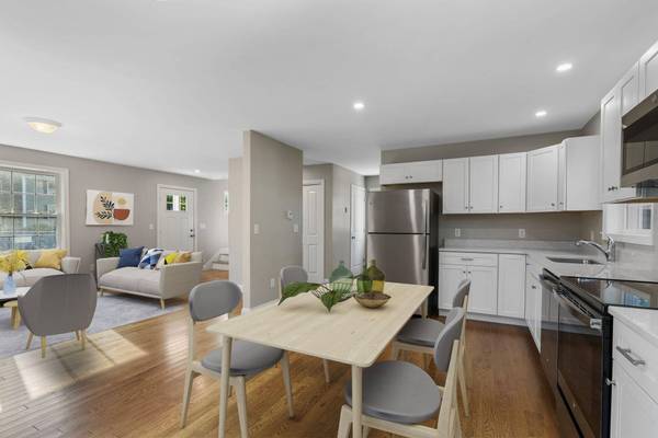 15 Essex ST, Westbrook, ME 04092