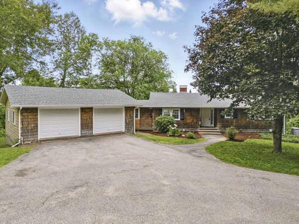 305 River RD, Buxton, ME 04093