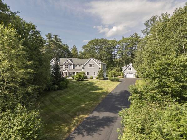 10 Paddock WAY, Falmouth, ME 04105