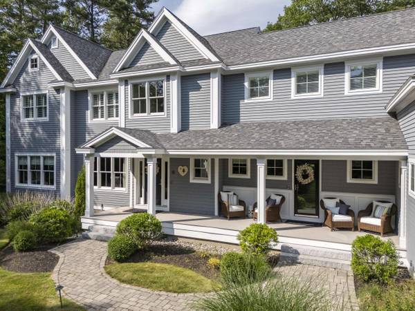 10 Paddock WAY, Falmouth, ME 04105