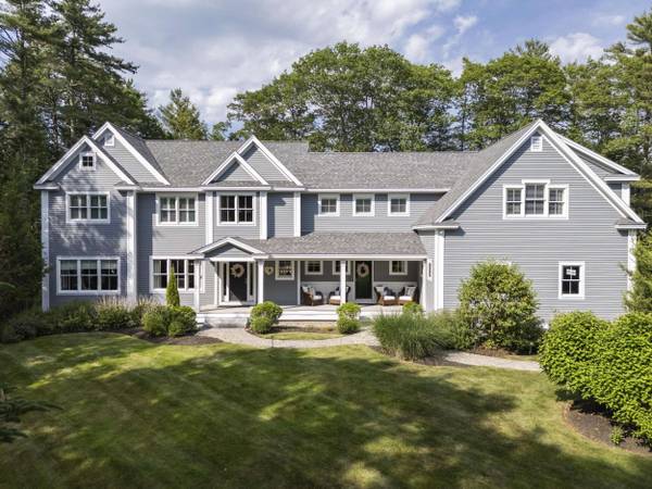 10 Paddock WAY, Falmouth, ME 04105