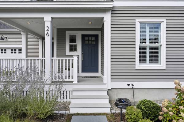 26 Ocean Greens DR, Saco, ME 04072