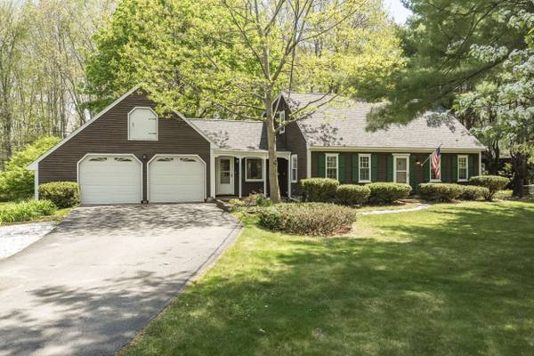 44 Winnocks Neck RD, Scarborough, ME 04074