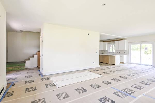 8 Constellation WAY, Falmouth, ME 04105