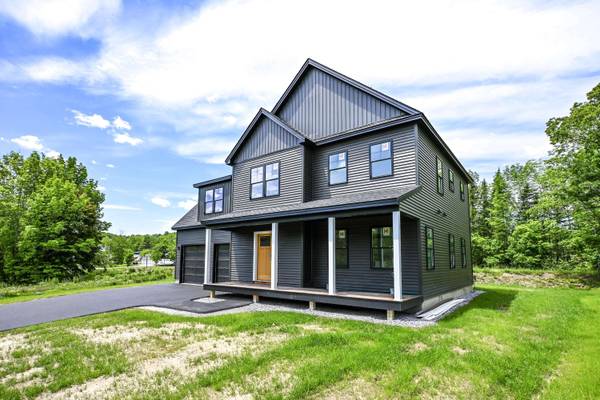 8 Constellation WAY, Falmouth, ME 04105