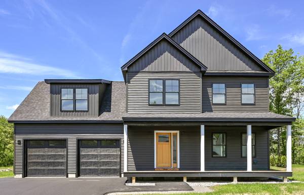 8 Constellation WAY, Falmouth, ME 04105