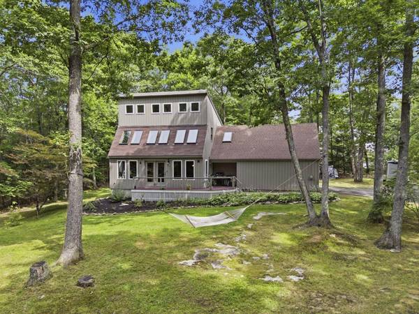 226 Bruce Hill RD, Cumberland, ME 04021