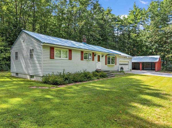 814 Cape RD, Hollis, ME 04042