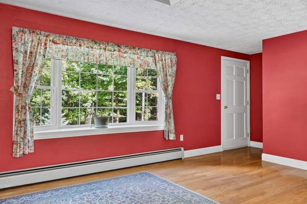 814 Cape RD, Hollis, ME 04042