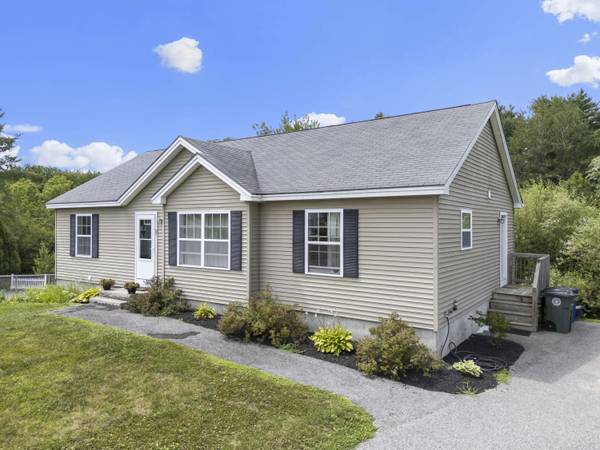 57 Wilson DR, Westbrook, ME 04092