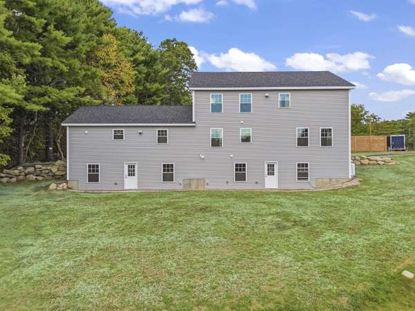 112 Yarmouth RD, Gray, ME 04039