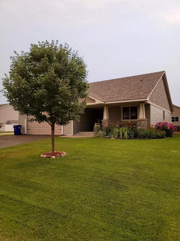 449 Charles LN, Somerset, WI 54025