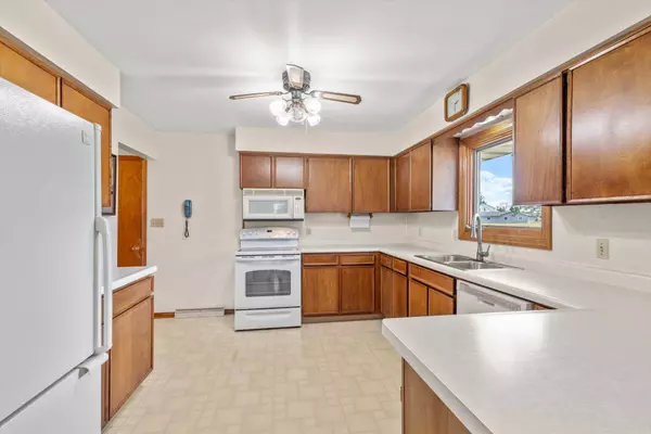 120 US Highway 10, Plum City, WI 54761