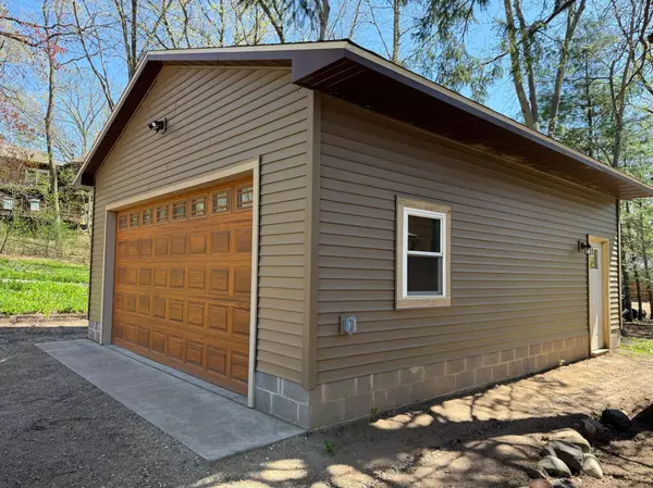 312 Sommers ST N, North Hudson, WI 54016