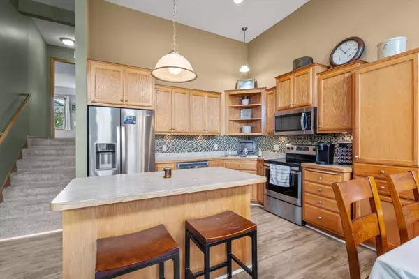 3123 Legacy LN, Woodbury, MN 55129