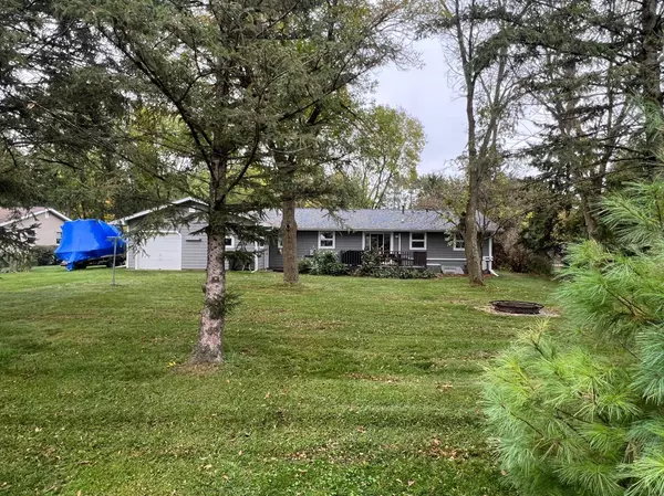 961 N Shore DR, New Richmond, WI 54017