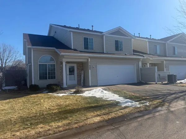 1900 Magnolia PL, Hudson, WI 54016