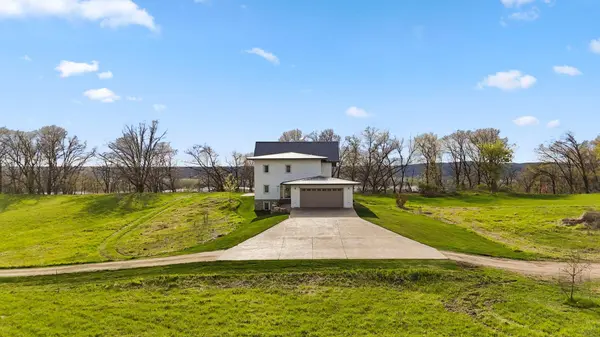434 210th AVE, Somerset, WI 54025