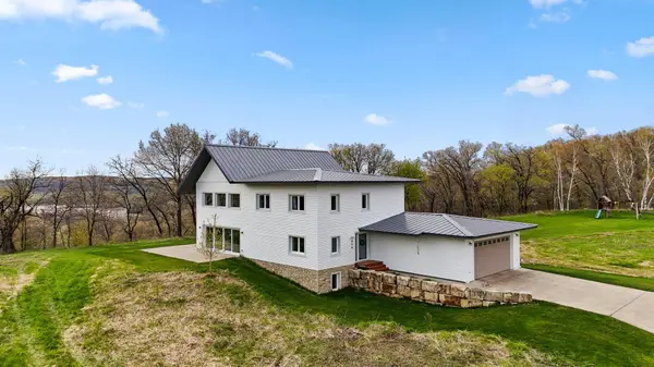 434 210th AVE, Somerset, WI 54025