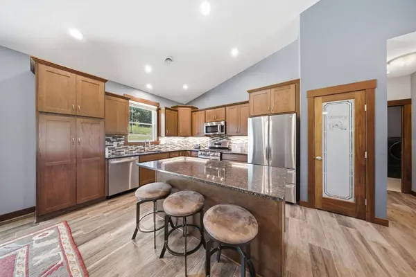 911 67th AVE, Hudson, WI 54016