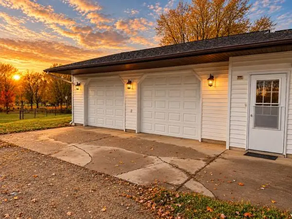 325 E Maple ST, Woodville, WI 54028