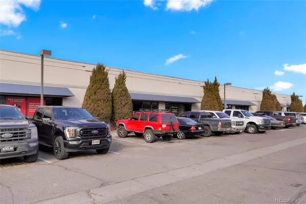 374 Norfolk ST, Aurora, CO 80011