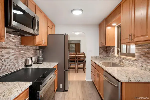 2341 Oakland ST, Aurora, CO 80010