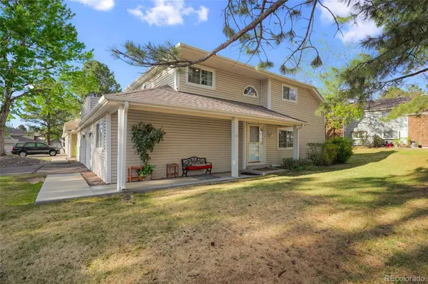 12502 E Evans CIR #F, Aurora, CO 80014