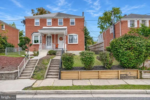 8338 OAKLEIGH RD, Parkville, MD 21234