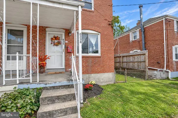 8338 OAKLEIGH RD, Parkville, MD 21234