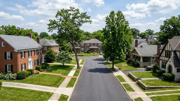 Comparing the Best Neighborhoods around Lake Evesham, North Baltimore, MD