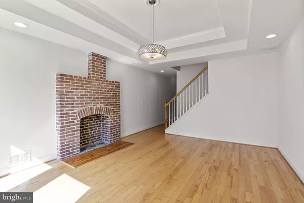 722 LENNOX ST, Baltimore, MD 21217