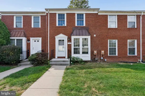1020 DARTMOUTH GLEN WAY