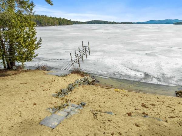 45 Southerlee Shores RD, Moultonborough, NH 03254