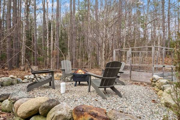 317 Valley RD, Haverhill, NH 03785