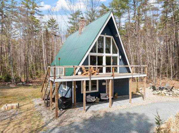 317 Valley RD, Haverhill, NH 03785